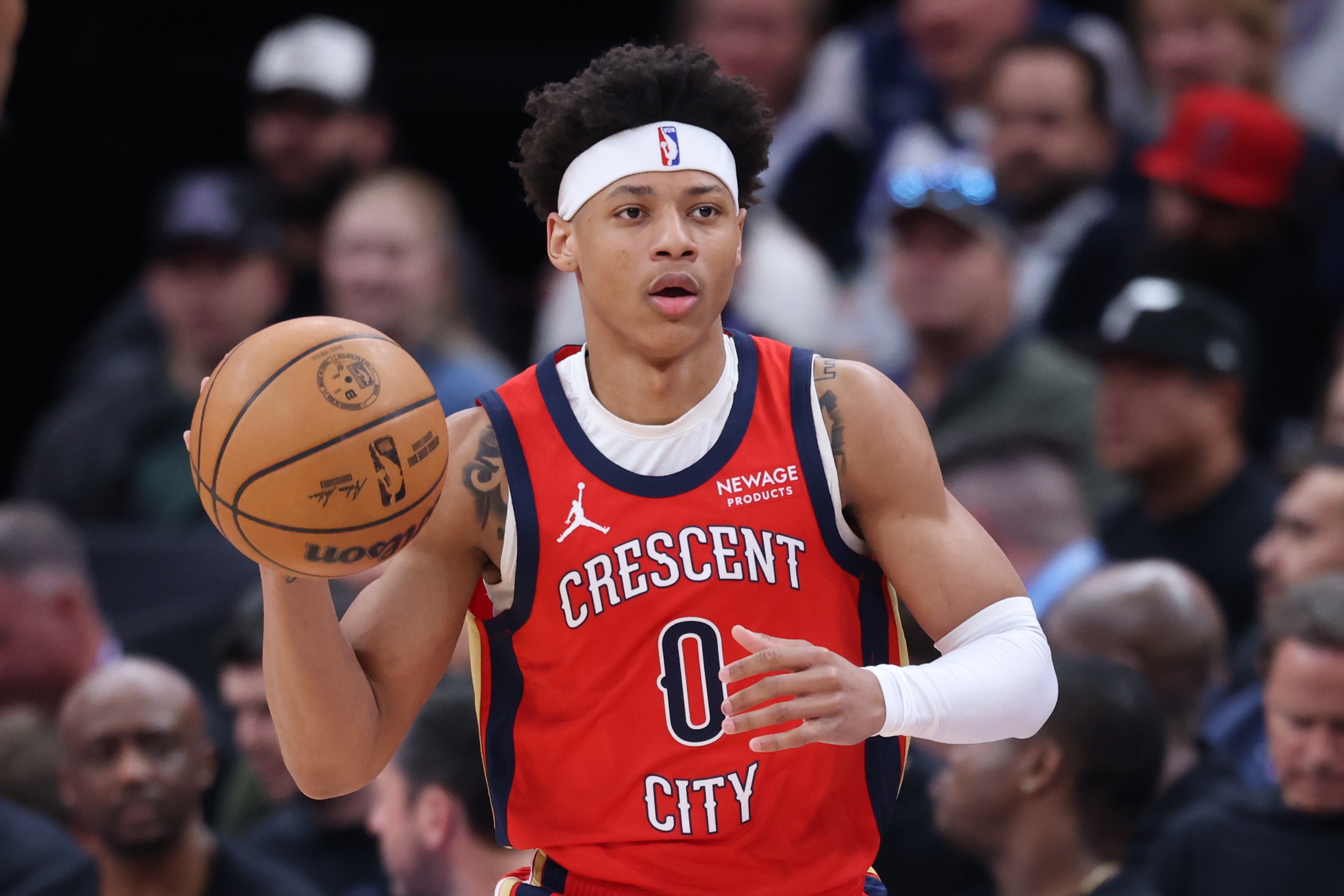 问鼎h5-【菜鸟】费尔斯28分&amp;埃奇库姆23分 雷诺克利福德闪耀 小杨1板1助