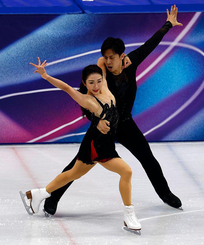 问鼎娱乐-团体赛出现失误，隋文静哭着说“对不起”